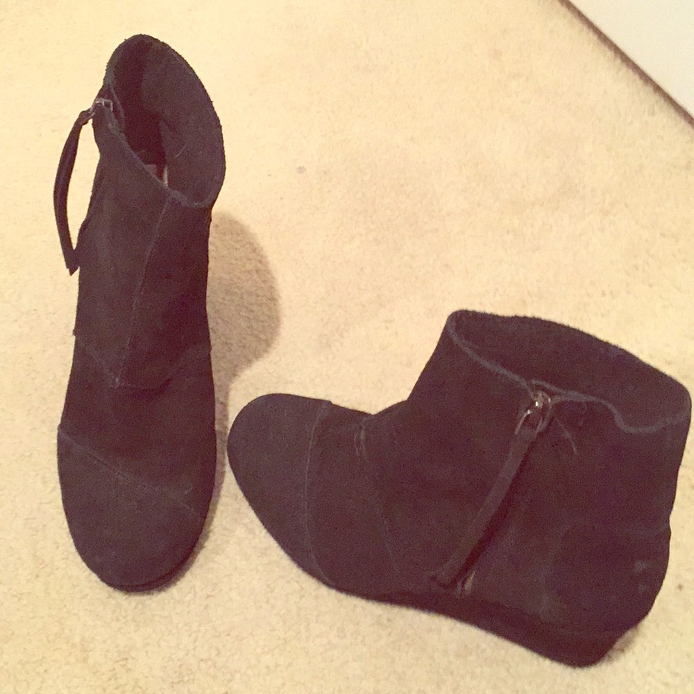 TOM suede wedge booties